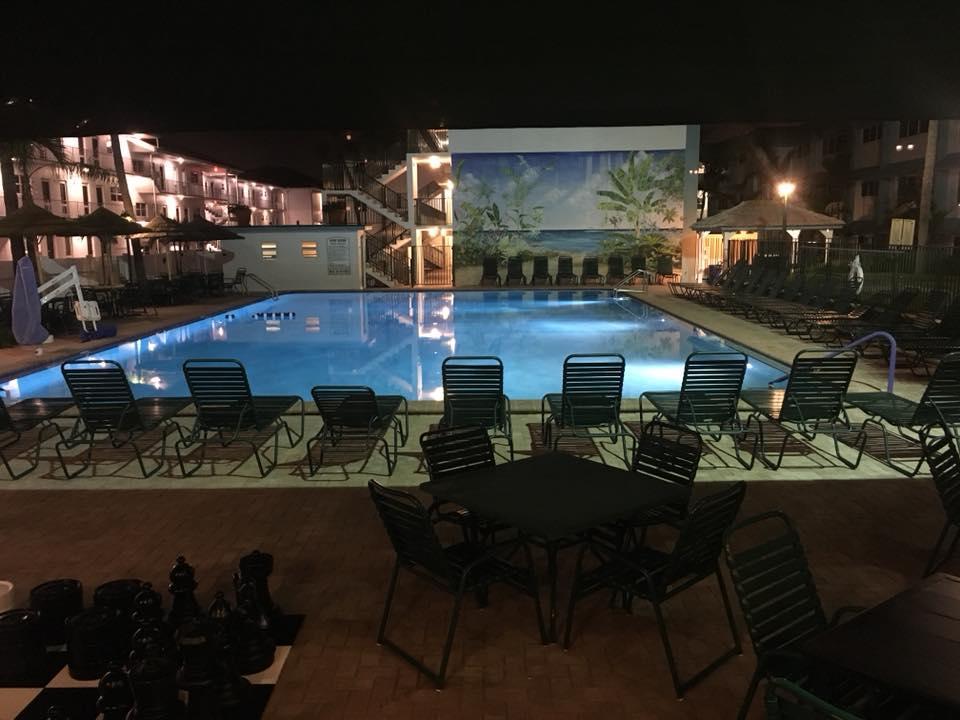 Surf Rider Resort ปอมปาโนบีช ภายนอก รูปภาพ